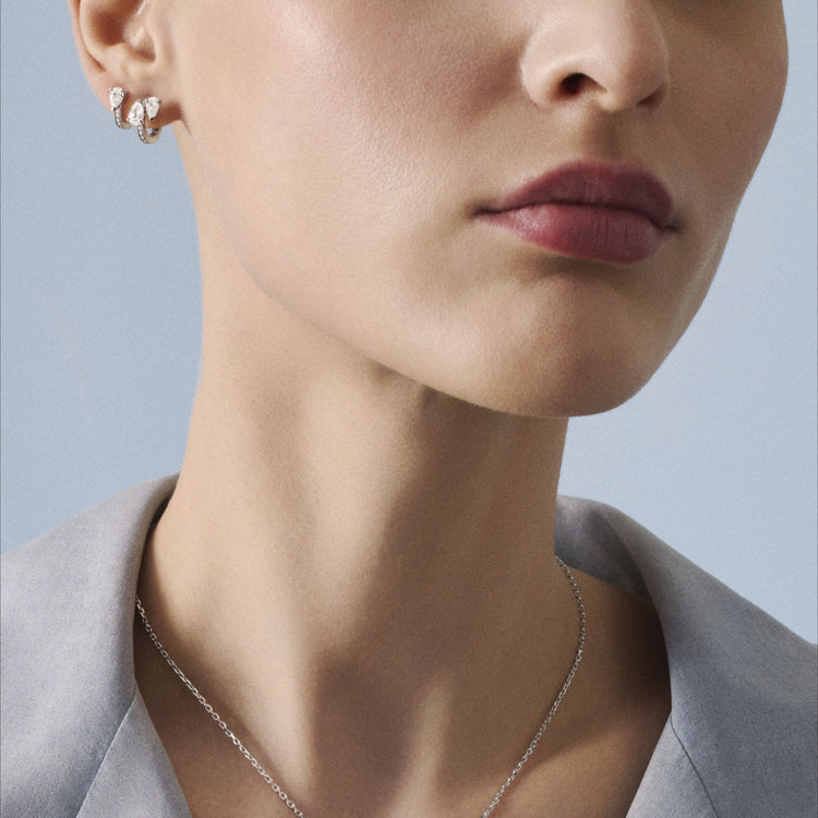 Serti sur Vide earring set with 3 diamonds
