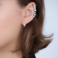 Serti sur Vide earcuff set with 6 diamonds