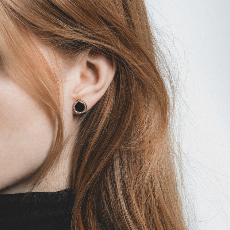 Antifer Onyx stud earring